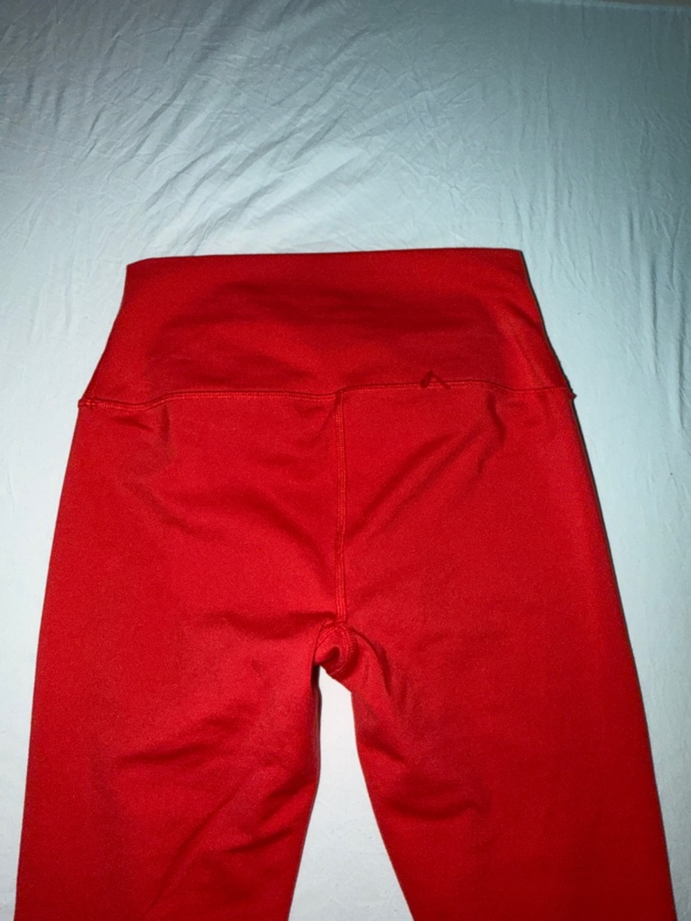 ALO Yoga Women's High-Waist Red Leggings - Picture 5 of 6